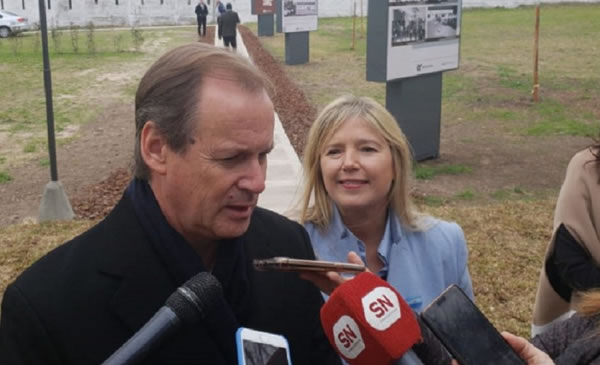 Bordet cuestionó las medidas “inconsultas y electoralistas” de Macri