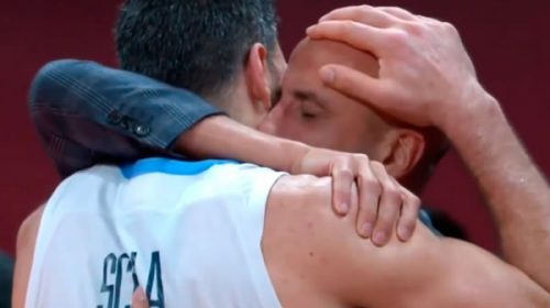 Nervios, ansiedad y abrazo emotivo e interminable con Scola: así vivió la clasificación a la final Manu Ginóbili