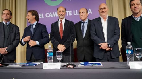 Uruguay elegirá presidente y legisladores para renovar ambas cámaras parlamentarias Uruguay elegirá presidente y legisladores para renovar ambas cámaras parlamentarias