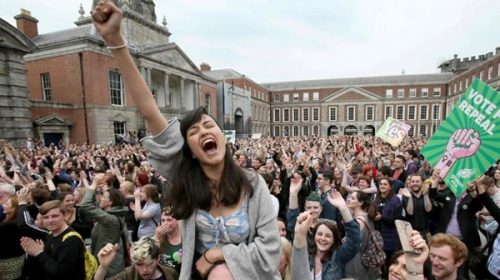Irlanda del Norte avanza hacia la despenalización del aborto