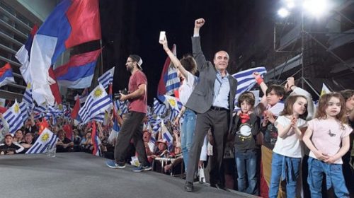 Elecciones en Uruguay: ganó Martínez pero habrá ballottage