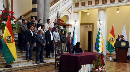 Añez promulgó una ley que habilita nuevas elecciones en Bolivia