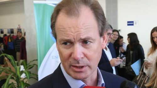 Bordet instó a “defender la vigencia de la democracia en la región”