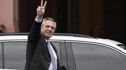 El Gobierno anulará el decreto de Macri que dejaba tres mil funcionarios propios en el Estado