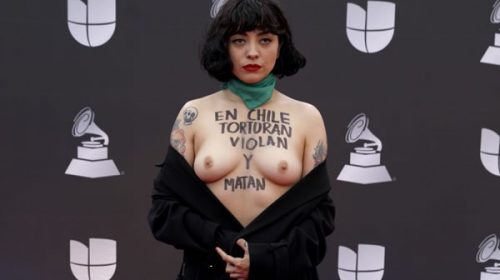 Denunciaron a Mon Laferte por hablar de la represión chilena