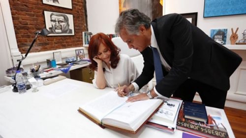 Segundo día de Cristina Kirchner al frente del Poder Ejecutivo