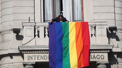 Chile dio el primer paso hacia el matrimonio igualitario