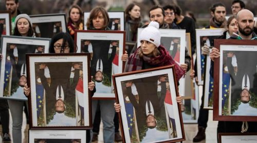 Macron exige el fin de la huelga, pero los gremios van por más