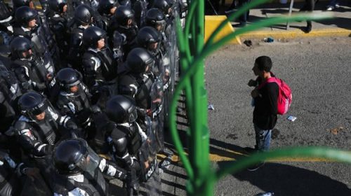 En otro guiño a Trump, AMLO blinda la frontera para impedir el paso de la caravana migrante