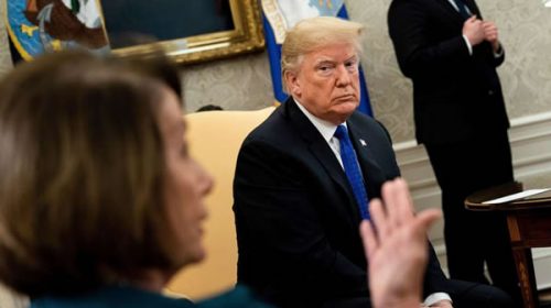 Pelosi acelera el juicio político a Trump