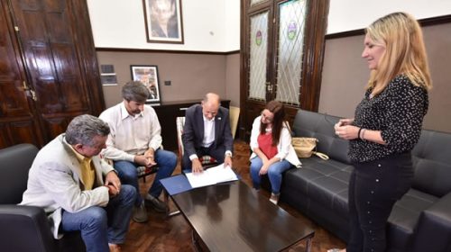 Se firmó un convenio de colaboración entre Diputados y la UNER