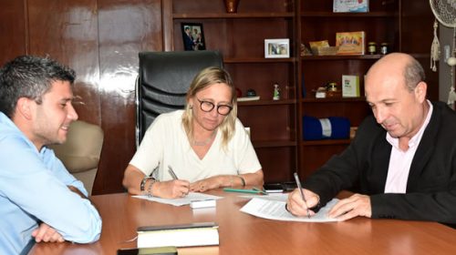 Comenzó la firma de convenios con los municipios para fortalecer las políticas alimentarias provinciales