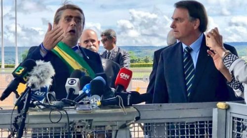 Jair Bolsonaro intentó humillar a la prensa con un imitador