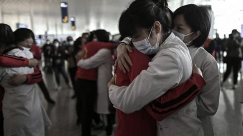 Wuhan, cuna del coronavirus, levantó su cuarentena y hay un éxodo masivo Wuhan, cuna del coronavirus, levantó su cuarentena y hay un éxodo masivo