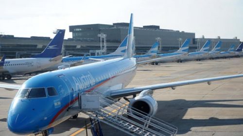 Aerolíneas Argentinas y Austral fusionan sus operaciones