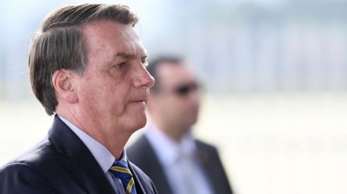Bolsonaro enfureció por las comparaciones sobre la gestión del coronavirus