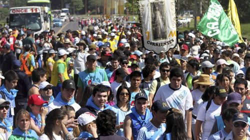Decenas de fiestas regionales fueron canceladas o pospuestas en todo el país