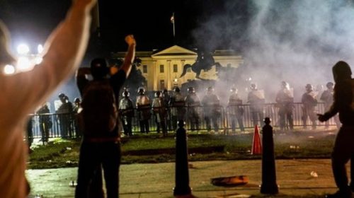 Incidentes en el Casa Blanca: Donald Trump debió refugiarse en un bunker secreto