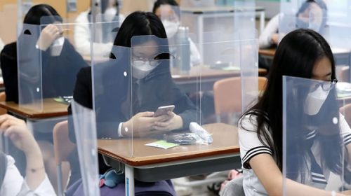 Pese a nuevos focos de contagio, Corea del Sur completa la apertura de escuelas