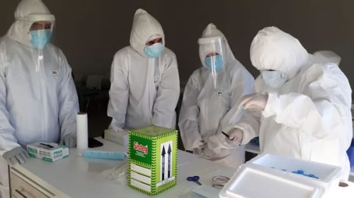 Personal de salud de Santa Ana se capacitó para la toma de muestras por hisopado