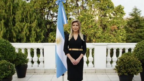 Fabiola Yañez apoyó hoy el proyecto de Ley de Fibrosis Quística