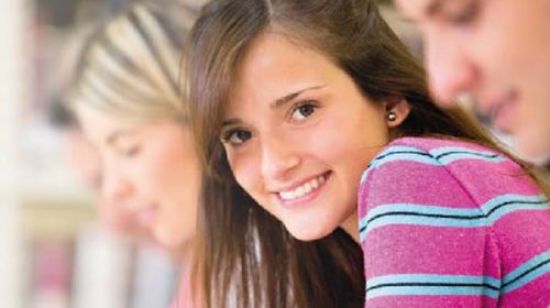 La provincia brinda créditos para acompañar la inserción laboral de jóvenes profesionales