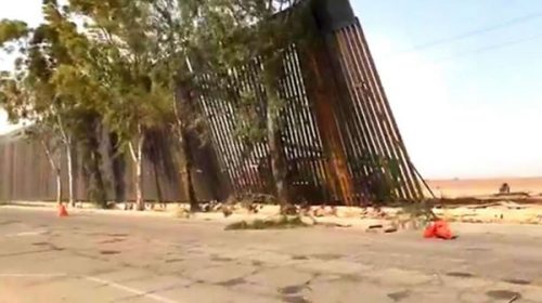 Hanna derriba parte del muro fronterizo entre México y Estados Unidos