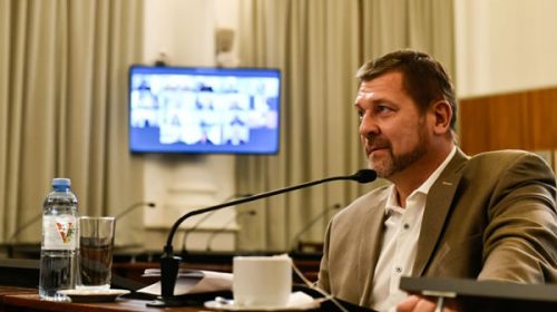 Proponen que el Senado pueda sesionar en cualquier lugar de la provincia