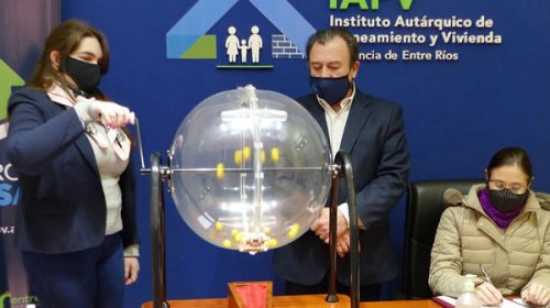 Otras 20 familias tendrán vivienda propia en dos localidades entrerrianas