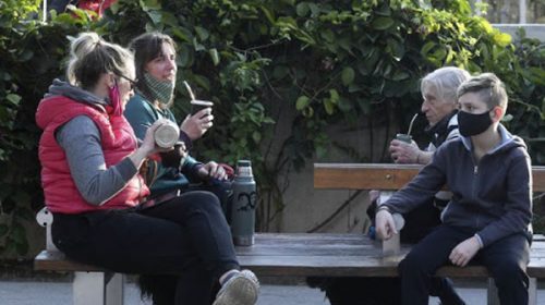 En Entre Ríos están habilitadas las reuniones sociales al aire libre