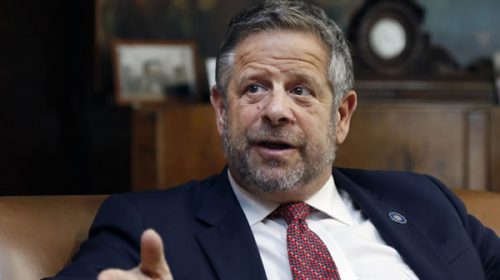 Rubinstein se desmarcó de la denuncia por vacunas vencidas