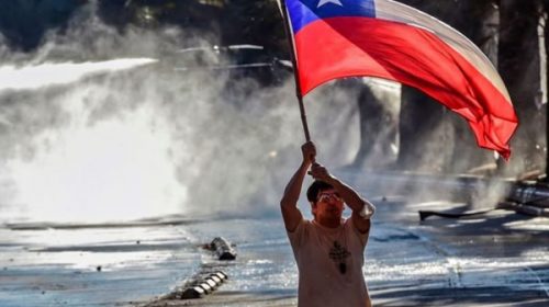 Plebiscito en Chile: 4 claves para entender qué está en juego en el referendo para cambiar la Constitución de Pinochet