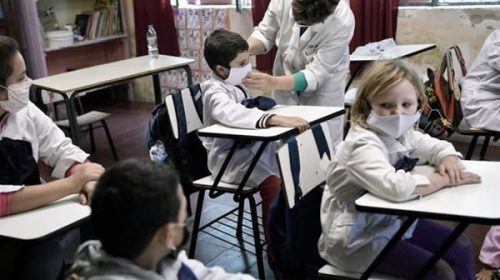 El Gobierno autorizó la vuelta de las clases presenciales