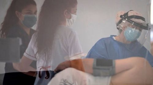 Coronavirus: la llaman “niebla mental” y afecta a personas recuperadas del contagio