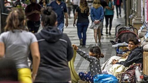 Tanto la canasta de pobreza como la de indigencia volvieron a subir por encima de la inflación general