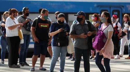 Covid-19: el Gobierno no planea cierres, cuarentena, ni restricciones para fin de año