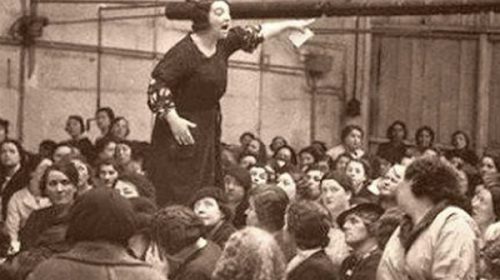 La lucha de las mujeres a lo largo de la historia La lucha de las mujeres a lo largo de la historia