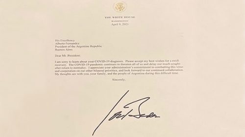 Biden envió un saludo personal a Fernández y valoró la lucha contra el coronavirus