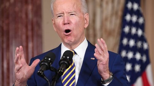 Biden adelantó al 19 de abril la fecha tope para habilitar la vacunación general