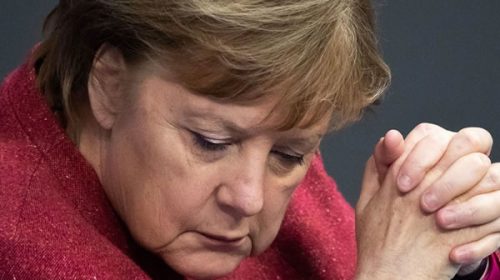 Merkel refuerza su autoridad ante las regiones para combatir el coronavirus