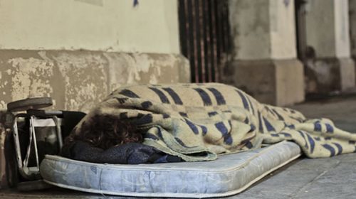 Diputados oficialistas buscan avanzar con el proyecto sobre personas en situación de calle
