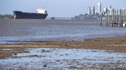 Por la bajante del Paraná, piden limitar el consumo del agua en 7 provincias, además afecta la exportación de granos