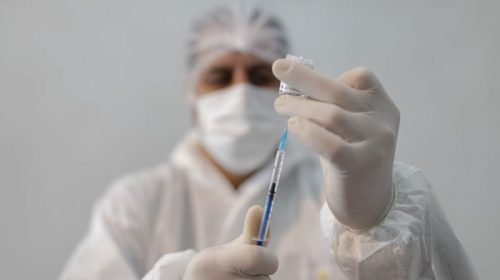 Argentina superará los 30 millones de vacunas con envíos de tres laboratorios distintos