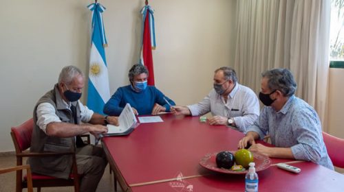 Se firmó el contrato para el reasfaltado de calles en la ciudad de Federación
