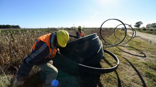 Firmarán un convenio que busca expandir la fibra óptica en pequeñas localidades