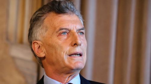 Antes de viajar a Europa para jugar al bridge, Macri dio su peculiar visión del país