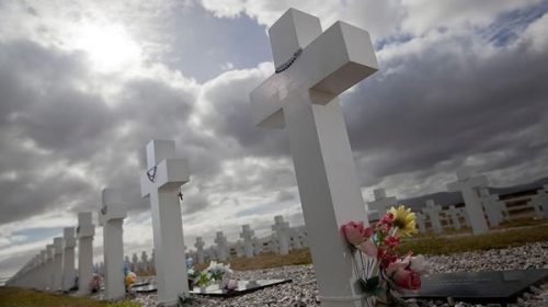 Los restos de los excombatientes identificados serán inhumados nuevamente en Darwin