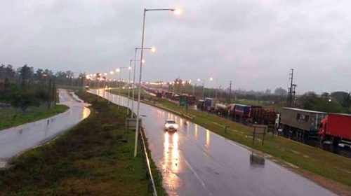 Transportistas de Chajarí levantaron el paro en la autovía 14