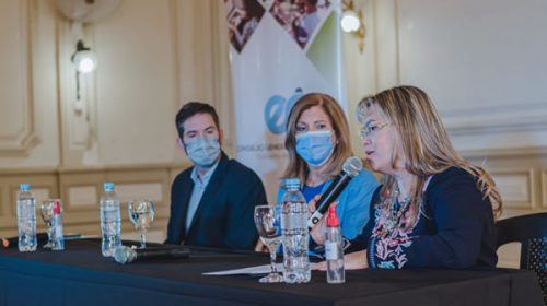 La provincia titulariza 60 mil horas cátedra de docentes de escuelas secundarias