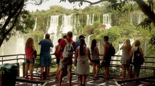 Boom de turismo: fuerte demanda en todo el país para el próximo fin de semana largo